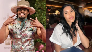 Cashmere Saint Newton