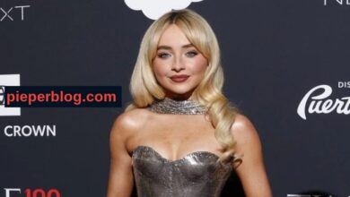 How Much Does Sabrina Carpenter Weigh